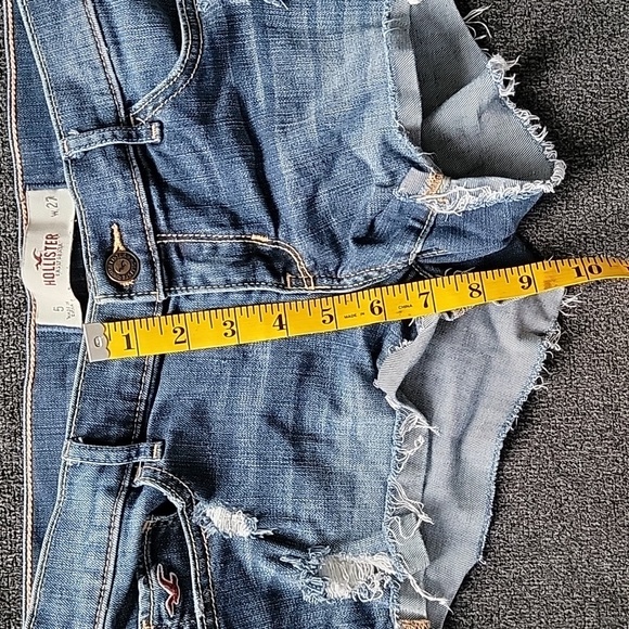 3 for $15 item🎉Hollister Juniors Denim Shorts - Picture 3 of 4
